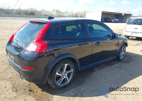 2013 Volvo C30 T5 from USA, damaged, VIN YV1672MK6D2306640